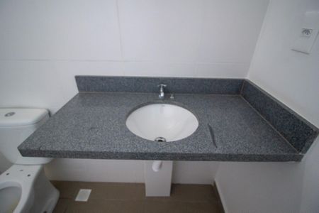 Casa de condomínio para alugar com 115m², 3 quartos e 2 vagasBanheiro 