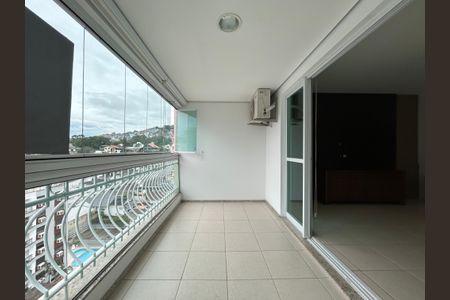 Apartamento para alugar com 125m², 3 quartos e 3 vagasVaranda
