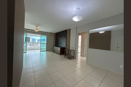 Apartamento para alugar com 125m², 3 quartos e 3 vagasSala