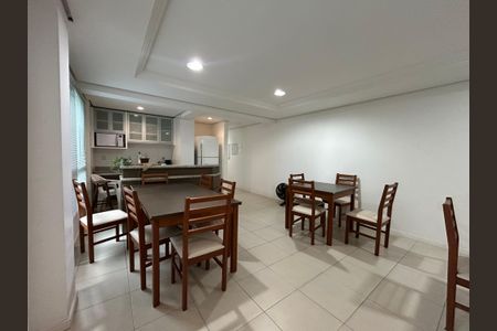 Apartamento para alugar com 125m², 3 quartos e 3 vagasÁrea comum - Salão de festas