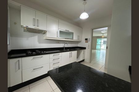 Apartamento para alugar com 125m², 3 quartos e 3 vagasCozinha 