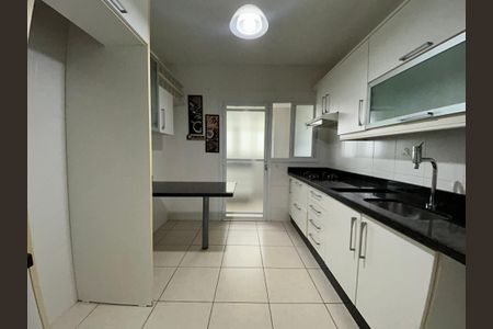 Apartamento para alugar com 125m², 3 quartos e 3 vagasCozinha 
