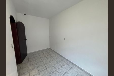 Casa para alugar com 70m², 2 quartos e sem vaga Casa para alugar com 70m², 2 quartos e sem vagaQuarto 1