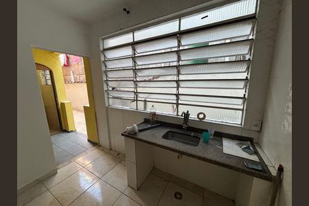 Cozinha de casa para alugar com 2 quartos, 70m² em Vila Paranagua, São Paulo