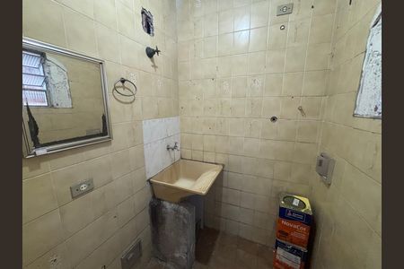Área de Serviço de casa para alugar com 2 quartos, 70m² em Vila Paranagua, São Paulo