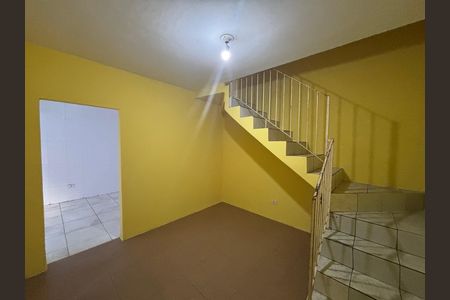 Sala de casa para alugar com 2 quartos, 70m² em Vila Paranagua, São Paulo