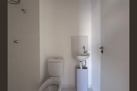 Apartamento à venda com 35m², 2 quartos e sem vaga Apartamento à venda com 35m², 2 quartos e sem vagaBanheiro