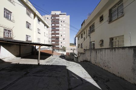 Garagem de casa à venda com 3 quartos, 399m² em Nova Suíça, Belo Horizonte