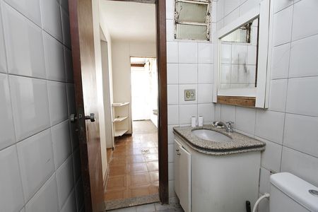 Casa à venda com 399m², 3 quartos e 4 vagasBanheiro Social