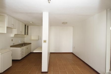 Casa à venda com 399m², 3 quartos e 4 vagasSala e Cozinha