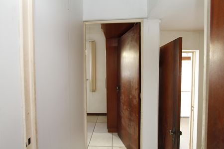 Casa à venda com 399m², 3 quartos e 4 vagasCorredor