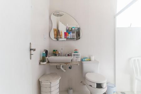 Casa de condomínio para alugar com 149m², 3 quartos e 2 vagasBanheiro da Suíte