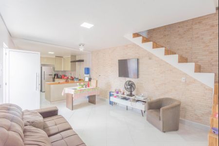 Casa à venda com 600m², 3 quartos e 8 vagasCasa 2- Sala