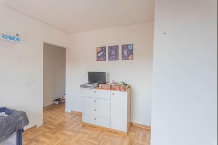 Casa à venda com 600m², 3 quartos e 8 vagasCasa 2- Quarto