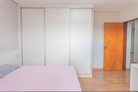 Casa à venda com 600m², 3 quartos e 8 vagasQuarto 1