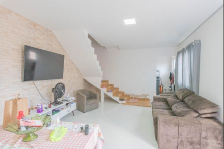 Casa à venda com 600m², 3 quartos e 8 vagasCasa 2- Sala