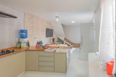 Casa à venda com 600m², 3 quartos e 8 vagasCasa 2- Cozinha
