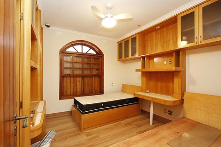 Casa à venda com 294m², 4 quartos e 4 vagasQuarto 2 -Semi  Suíte
