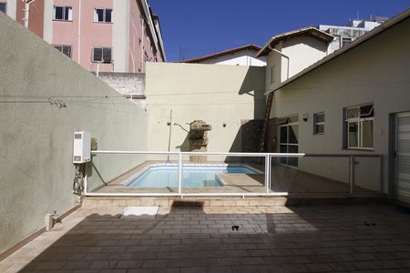 Casa à venda com 294m², 4 quartos e 4 vagasÁrea externa
