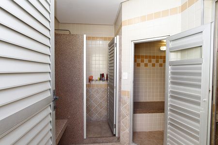 Casa à venda com 294m², 4 quartos e 4 vagassauna