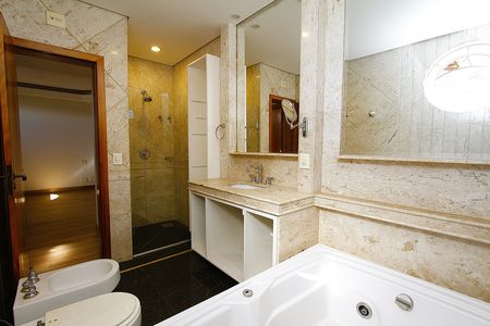 Casa à venda com 294m², 4 quartos e 4 vagasBanheiro do Quarto 3