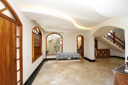 Sala de casa à venda com 4 quartos, 294m² em Jardim America, Belo Horizonte