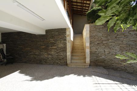 Casa à venda com 294m², 4 quartos e 4 vagasGaragem