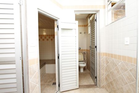 Casa à venda com 294m², 4 quartos e 4 vagassauna