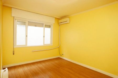 Quarto 2 de apartamento à venda com 2 quartos, 60m² em Menino Deus, Porto Alegre