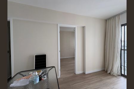 Apartamento à venda com 41m², 2 quartos e sem vaga Apartamento à venda com 41m², 2 quartos e sem vagaSala