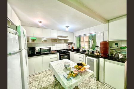 Casa à venda com 400m², 5 quartos e 3 vagas