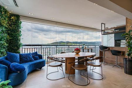 Apartamento à venda com 287m², 4 quartos e 6 vagas