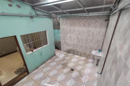 Casa à venda com 194m², 6 quartos e 2 vagas