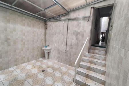 Casa à venda com 194m², 6 quartos e 2 vagas