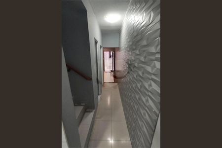 Casa à venda com 194m², 6 quartos e 2 vagas