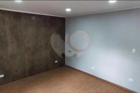 Casa à venda com 6 quartos, 194m² em Jardim Adutora, São Paulo