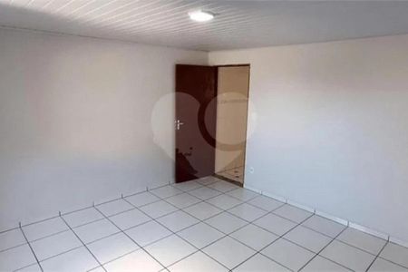 Casa à venda com 6 quartos, 194m² em Jardim Adutora, São Paulo