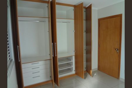 Foto 20 de apartamento à venda com 4 quartos, 135m² em M. Santo Antônio, Campinas