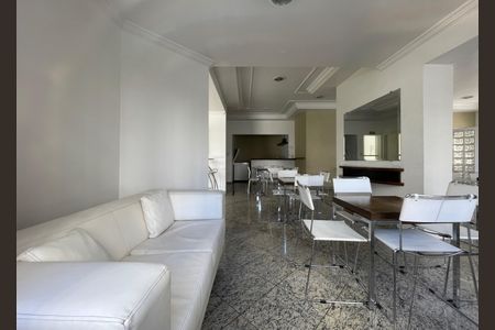 Apartamento à venda com 136m², 3 quartos e 2 vagas Apartamento à venda com 136m², 3 quartos e 2 vagasSalão de Festas