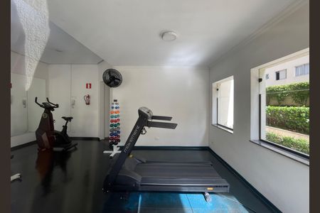 Apartamento à venda com 136m², 3 quartos e 2 vagas Apartamento à venda com 136m², 3 quartos e 2 vagasÁrea comum - Academia