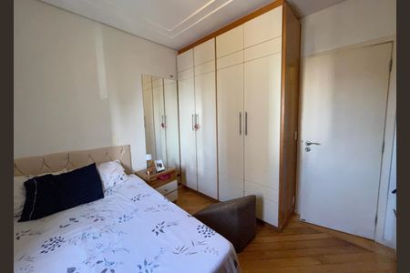 Apartamento à venda com 136m², 3 quartos e 2 vagas Apartamento à venda com 136m², 3 quartos e 2 vagasQuarto 2