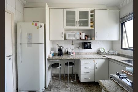 Apartamento à venda com 136m², 3 quartos e 2 vagas Apartamento à venda com 136m², 3 quartos e 2 vagasCozinha - Torneira