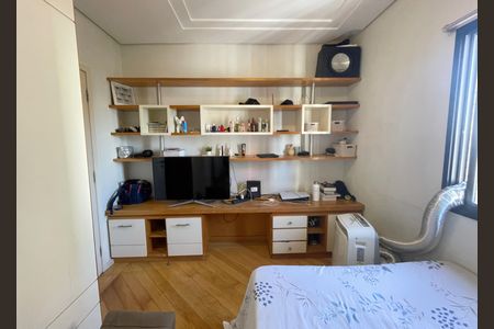 Apartamento à venda com 136m², 3 quartos e 2 vagas Apartamento à venda com 136m², 3 quartos e 2 vagasQuarto 2