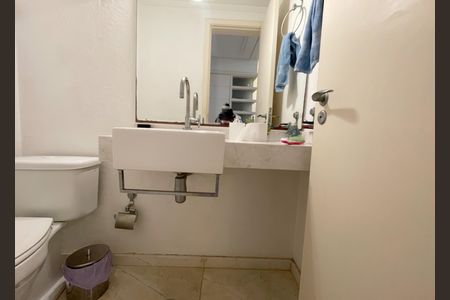 Apartamento à venda com 136m², 3 quartos e 2 vagas Apartamento à venda com 136m², 3 quartos e 2 vagasLavabo