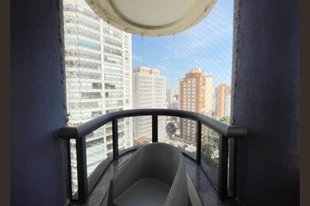 Apartamento à venda com 136m², 3 quartos e 2 vagas Apartamento à venda com 136m², 3 quartos e 2 vagasVaranda sala