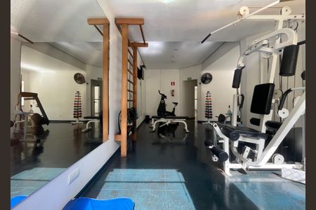 Apartamento à venda com 136m², 3 quartos e 2 vagas Apartamento à venda com 136m², 3 quartos e 2 vagasÁrea comum - Academia