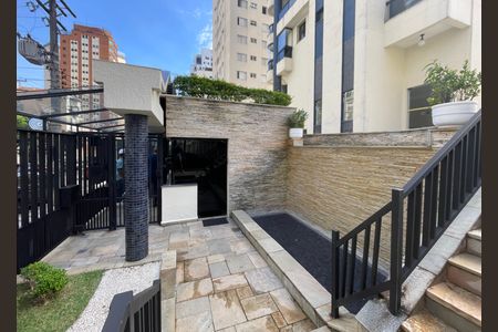Apartamento à venda com 136m², 3 quartos e 2 vagas Apartamento à venda com 136m², 3 quartos e 2 vagasEntrada