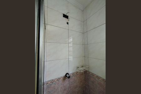 Casa para alugar com 160m², 2 quartos e 1 vaga Casa para alugar com 160m², 2 quartos e 1 vagaBanheiro - torneira