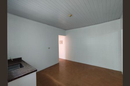Casa para alugar com 160m², 2 quartos e 1 vaga Casa para alugar com 160m², 2 quartos e 1 vagaCozinha - Armários