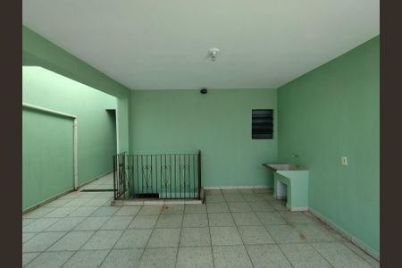 Casa para alugar com 160m², 2 quartos e 1 vaga Casa para alugar com 160m², 2 quartos e 1 vagaÁrea de Serviço